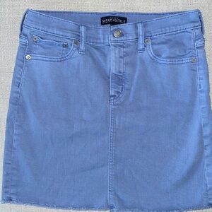J. CREW MERCANTILE Light Blue Denim Cotton Skirt. Size 0 frayed hem.